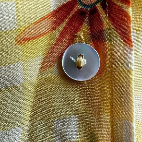 Saks Fifth Avenue Women's 100% Silk Floral Button-Down Long Sleeves Blouse Yello - Picture 5 of 6